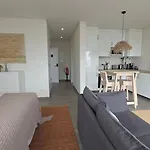 Bay House * Πόντα Ντελγκάντα