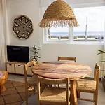 Bay House 아파트 *