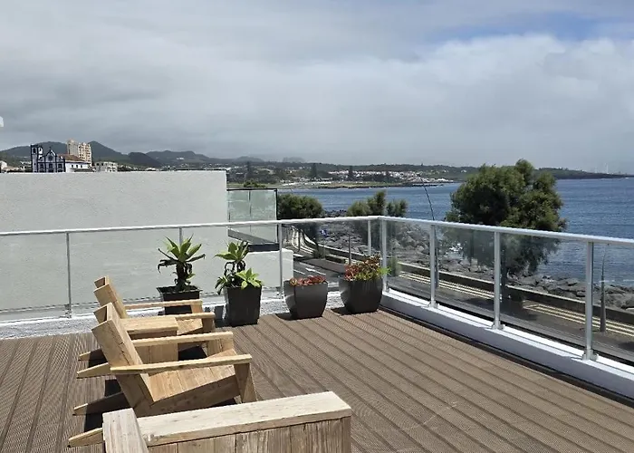 Apartment Bay House *